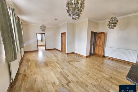 4 bedroom maisonette for sale, Oxford Road, Gomersal