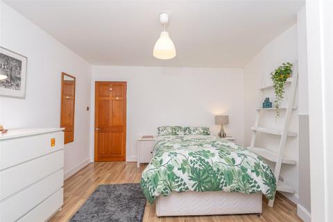 78a/1 Leith Walk, Edinburgh, EH6 5HB