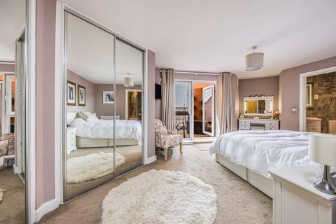 2 bedroom apartment for sale, Arethusa House, Gunwharf Quays
