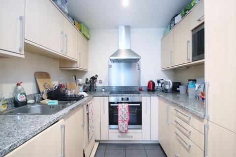 1 bedroom apartment to rent, Western Gateway, London