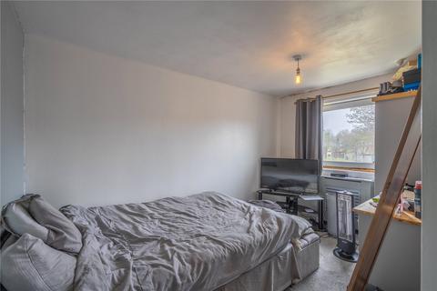 30 Bursledon Walk, Wolverhampton, WV1 2UE