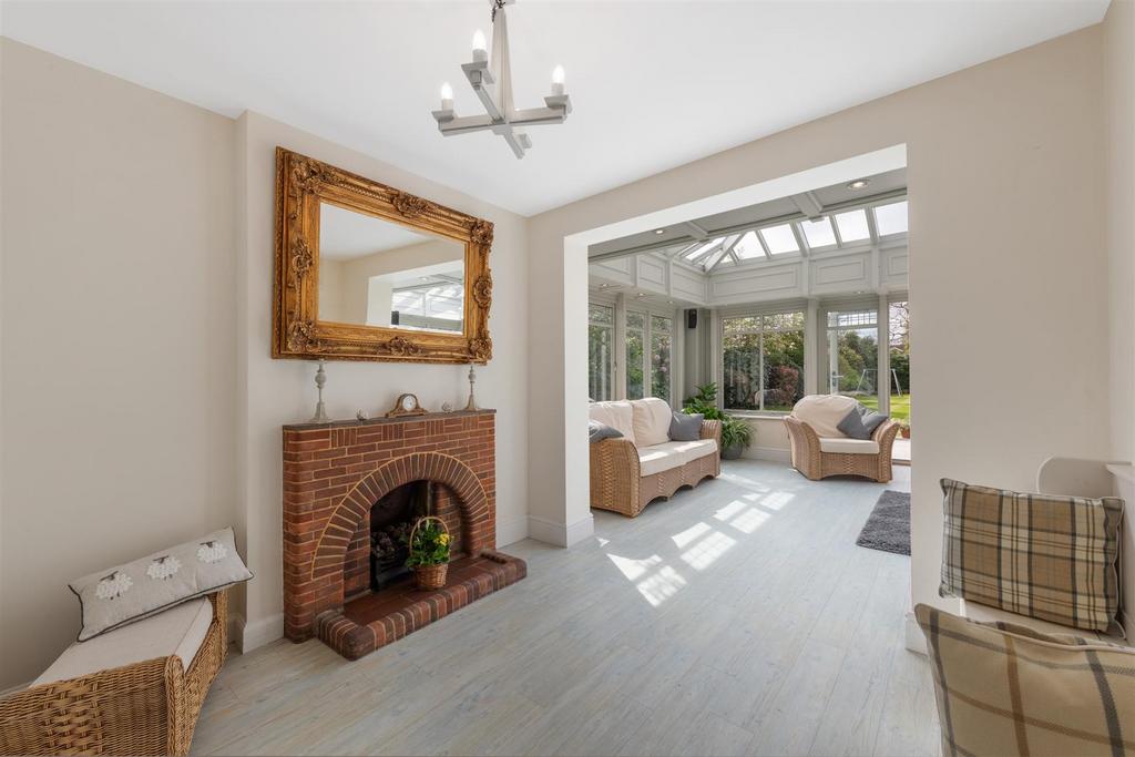 13 Brueton Avenue, Solihull, B91 3 EN 18.jpg