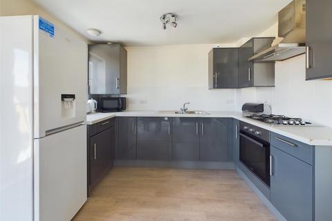 2 bedroom flat for sale, Emery Avenue, Gloucester