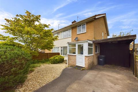 7 Barrington Drive, Hucclecote, Gloucester, GL3 3BS