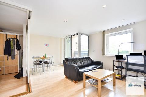 1 bedroom flat for sale, Wards Wharf Approach, London