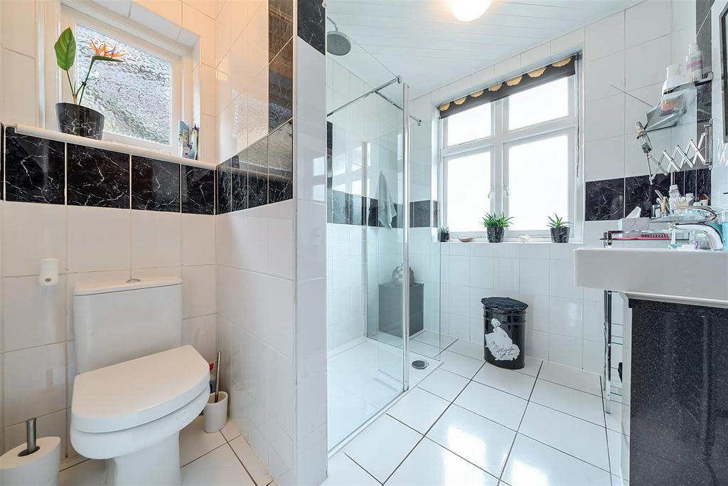 Family Shower Room.jpg