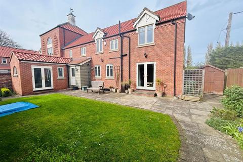 5 bedroom link detached house for sale, Bridge Farm, Pollington, Goole