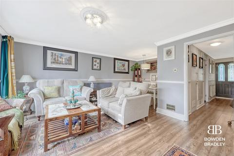 3 bedroom terraced house for sale, Copperfield, Chigwell