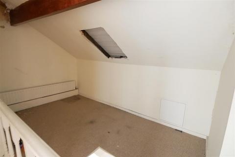 17 Firth Grove, Beeston, Leeds, LS11 7HR