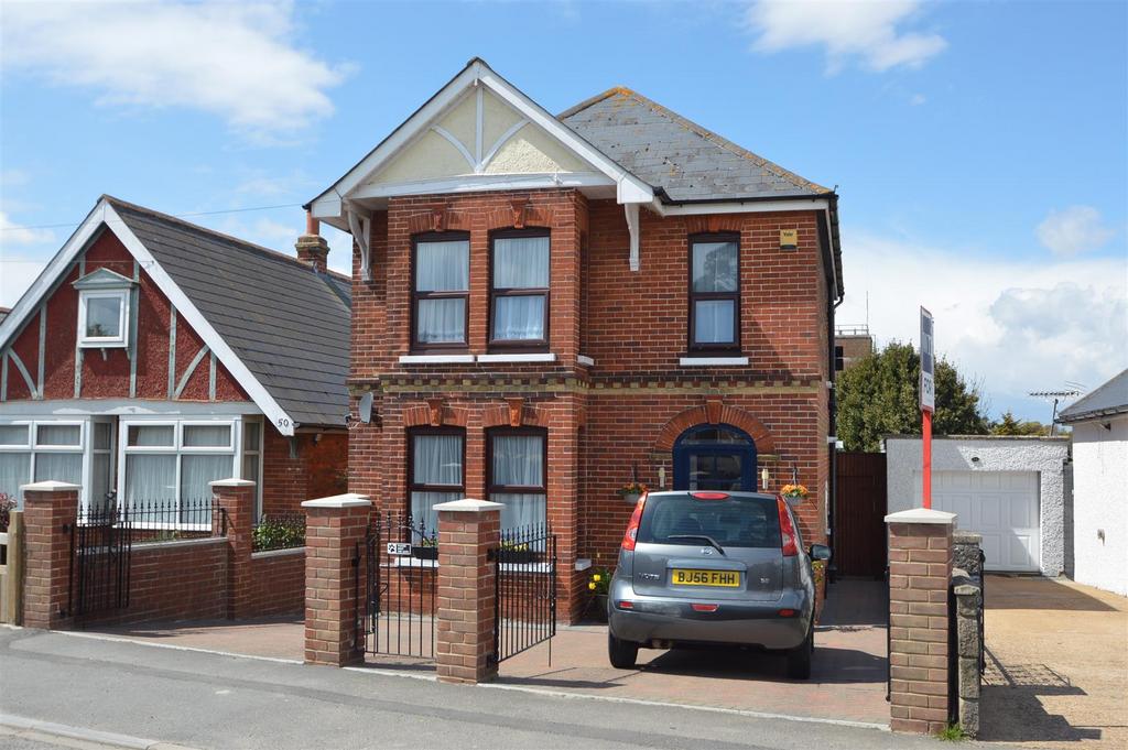 ELMFIELD, RYDE 3 bed detached house for sale £365,000