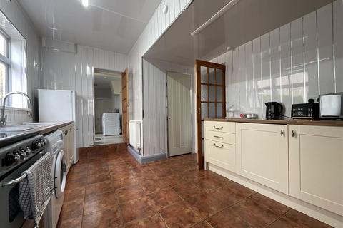 2 bedroom apartment for sale, Grosvenor Road, Scarborough