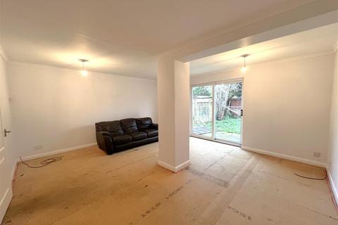 3, Albert Cottages Princes Street, Bexleyheath, DA7 4BL