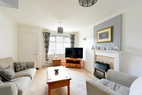 2 bedroom townhouse for sale, 4 Troon Close, Acomb