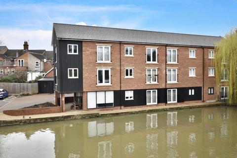 1 bedroom apartment for sale, Bluebell Court, Leighton Road, Linslade, LU7 1FZ