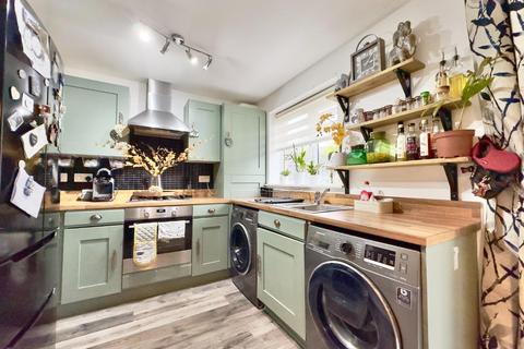 25 Mitchells Terrace, Wombwell, Barnsley, S73 8FX