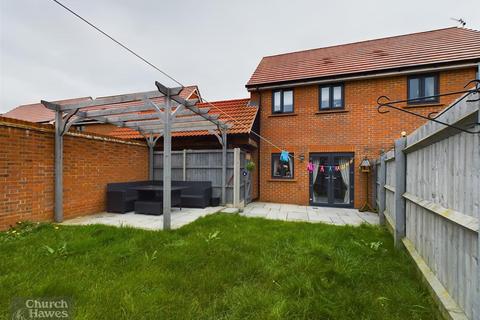 2 bedroom house for sale, Ben Cobey Avenue, Maldon