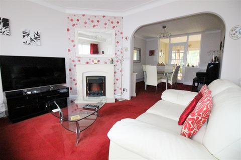 3 bedroom terraced house for sale, Whitehouse Avenue, Borehamwood