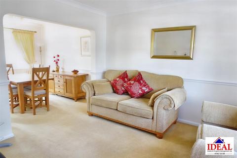 11 Amberley Rise, Skellow, Doncaster, DN6 8NN