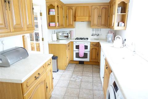 39 Edward Road, Carcroft, Doncaster, DN6 8BP