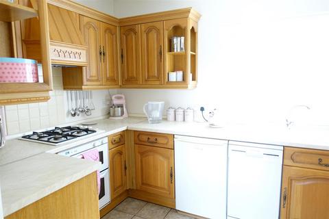 39 Edward Road, Carcroft, Doncaster, DN6 8BP