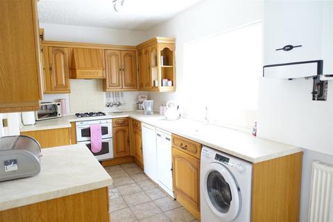 39 Edward Road, Carcroft, Doncaster, DN6 8BP