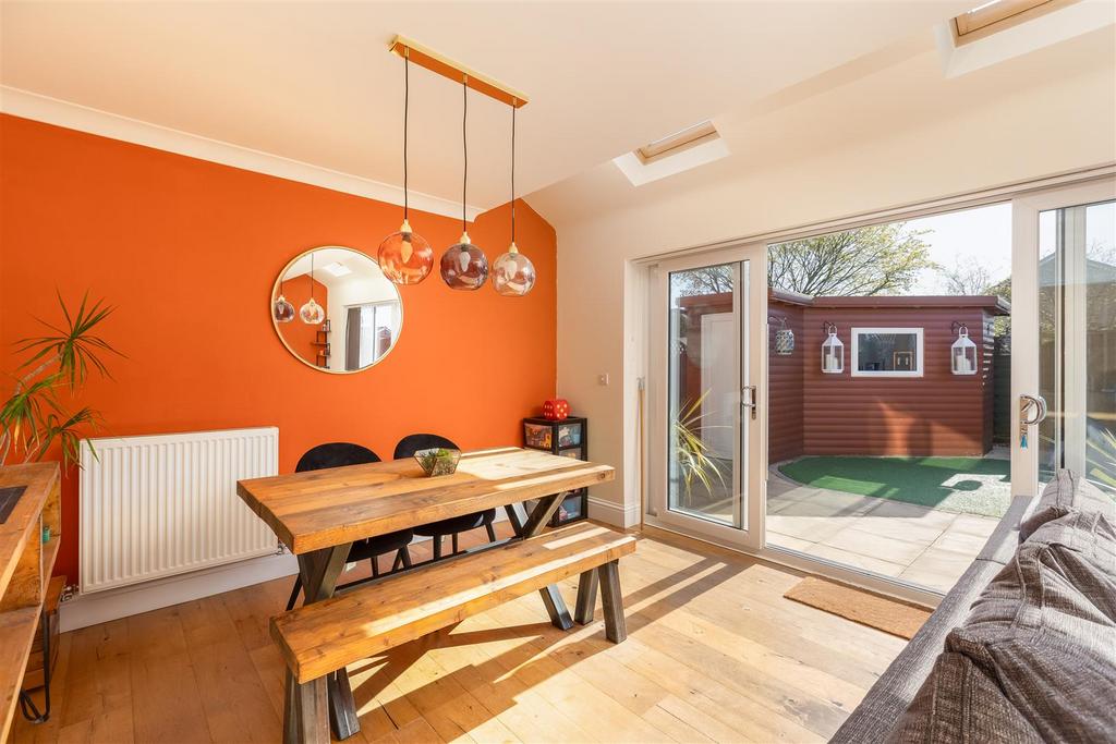 Farm View, Malton YO17 4 bed detached house for sale £295,000