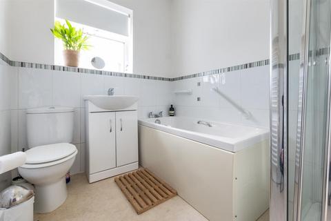 535 Bath Road, Saltford, Bristol, BS31 3JG