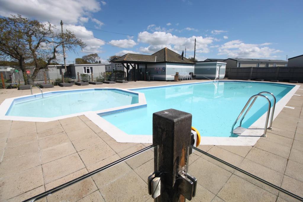 Pool.JPG
