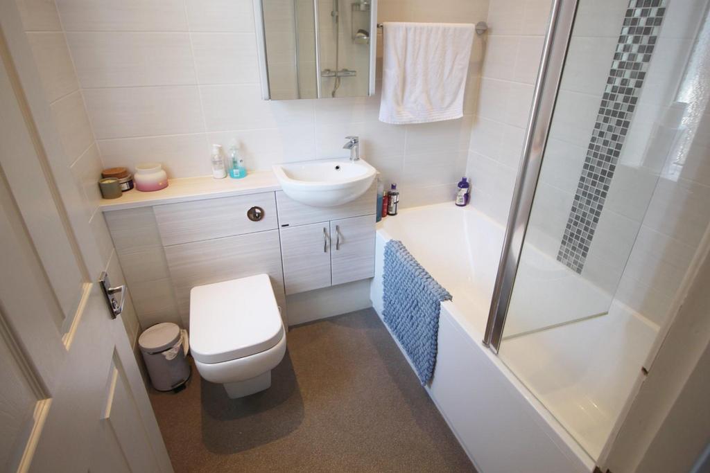 Bathroom.JPG