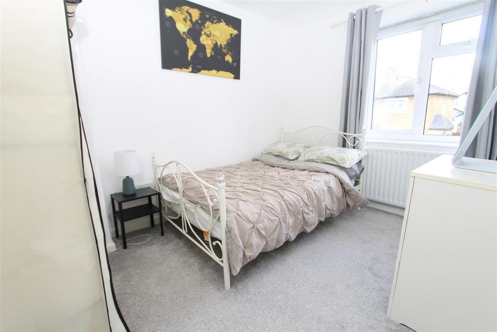 Bedroom 2.jpg