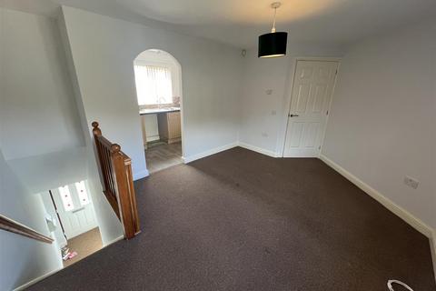 2 bedroom flat to rent, Wassell Road, Wollescote, Stourbridge