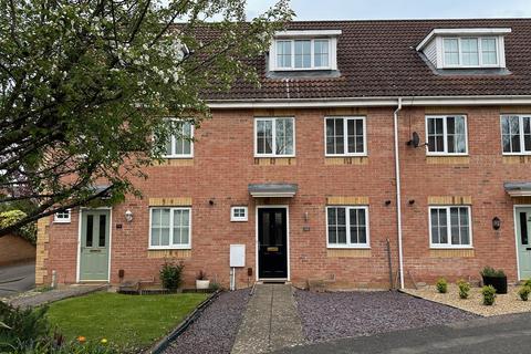 3 bedroom townhouse for sale, County Road, Peterborough PE7