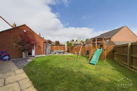 4 bedroom detached house for sale, Olympic Way, Hinckley