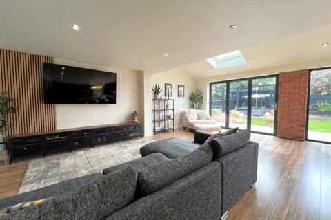 4 bedroom house for sale, Park Road, Leamington Spa