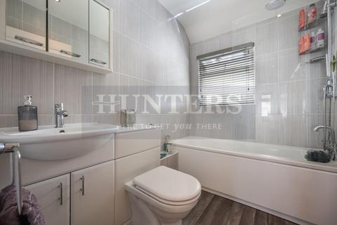 137 Mayfield Gardens, London, W7 3RA