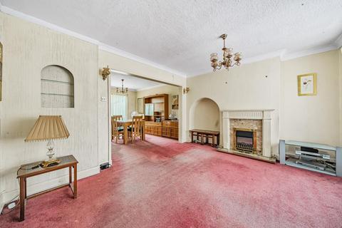 13 Carstairs Road, London, SE6 2SL