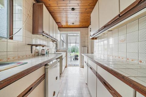 13 Carstairs Road, London, SE6 2SL