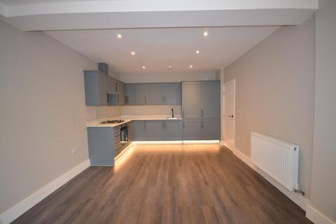 2 bedroom apartment to rent, Lawns Court, The Avenue, Wembley