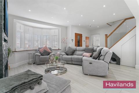 4 bedroom house for sale, Church Street, London