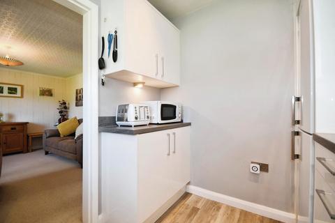 32 School Lane Close, Sheffield, S8 8HF