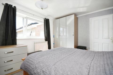 32 School Lane Close, Sheffield, S8 8HF
