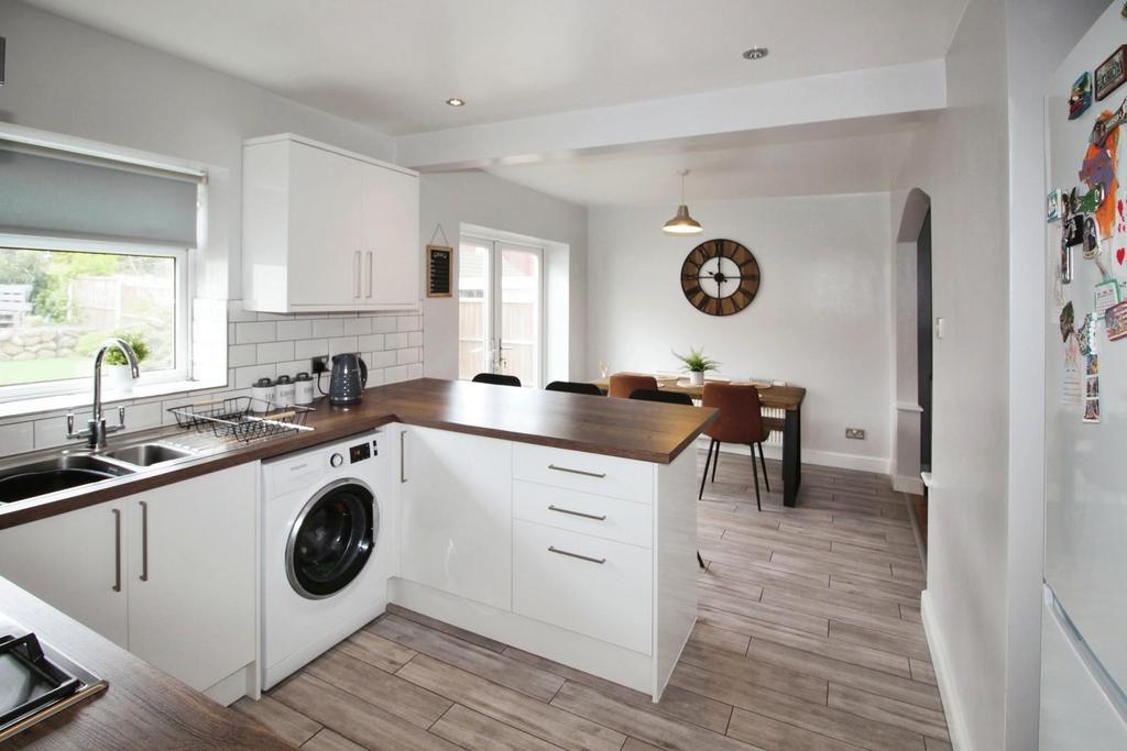 Kitchen/dining