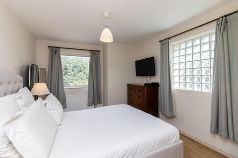 2 bedroom apartment for sale, Carlton Vale, London, NW6