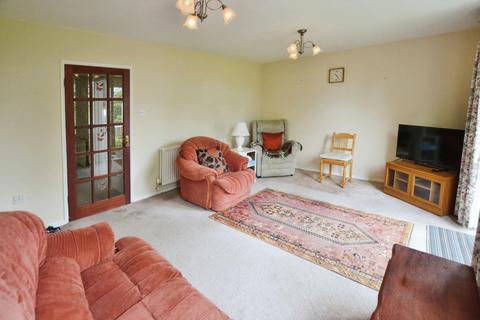 68 Meadowside Drive, Bristol, BS14 0NS