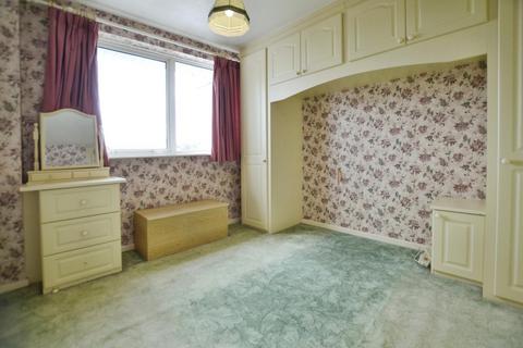 68 Meadowside Drive, Bristol, BS14 0NS