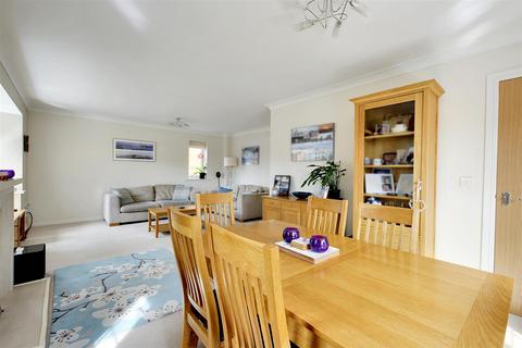 1 Bramwell Drive, Bramcote, Nottingham, NG9 3ST