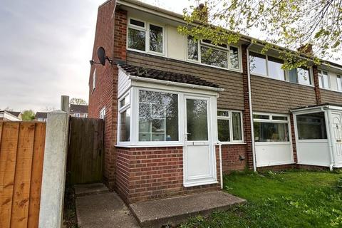 3 bedroom end of terrace house to rent, Middleton Road, Sudbury CO10