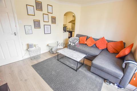 48 Chapel Close, Clowne, Chesterfield, S43 4PB