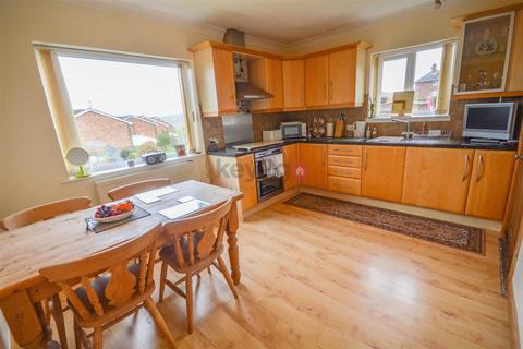 3 bedroom semi-detached house for sale, Cotleigh Crescent, Sheffield. S12