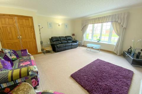 4 bedroom detached bungalow for sale, Stansfield Gardens, Immingham